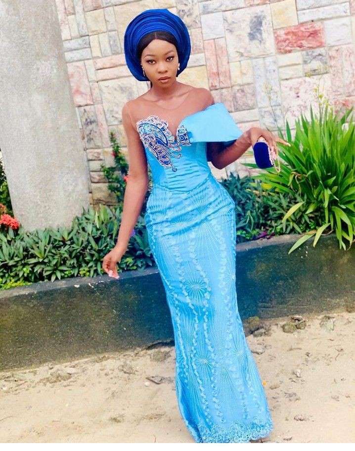 Best Asoebi Styles for Wedding and Party Guests in 2022