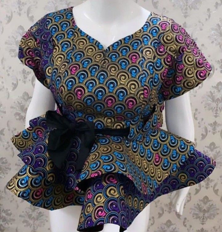 30 Latest Ankara Blouse Styles for Fashionistas