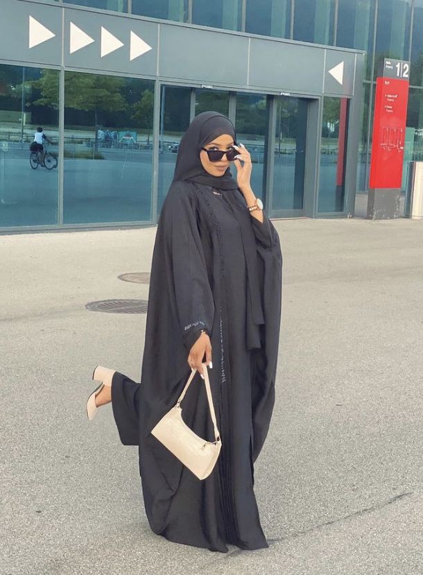 Decent Abaya Styles for Muslim Ladies