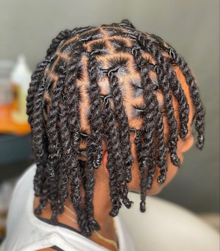 Stylish and Easy Protective Hairstyles for Natural Hair in 2022