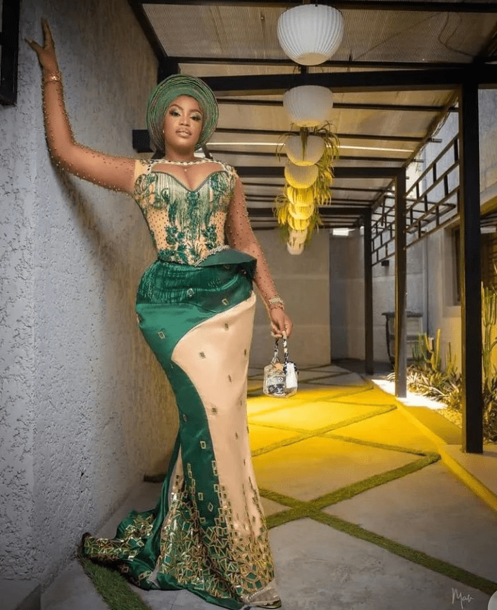 Best Asoebi Styles for Wedding and Party Guests in 2022