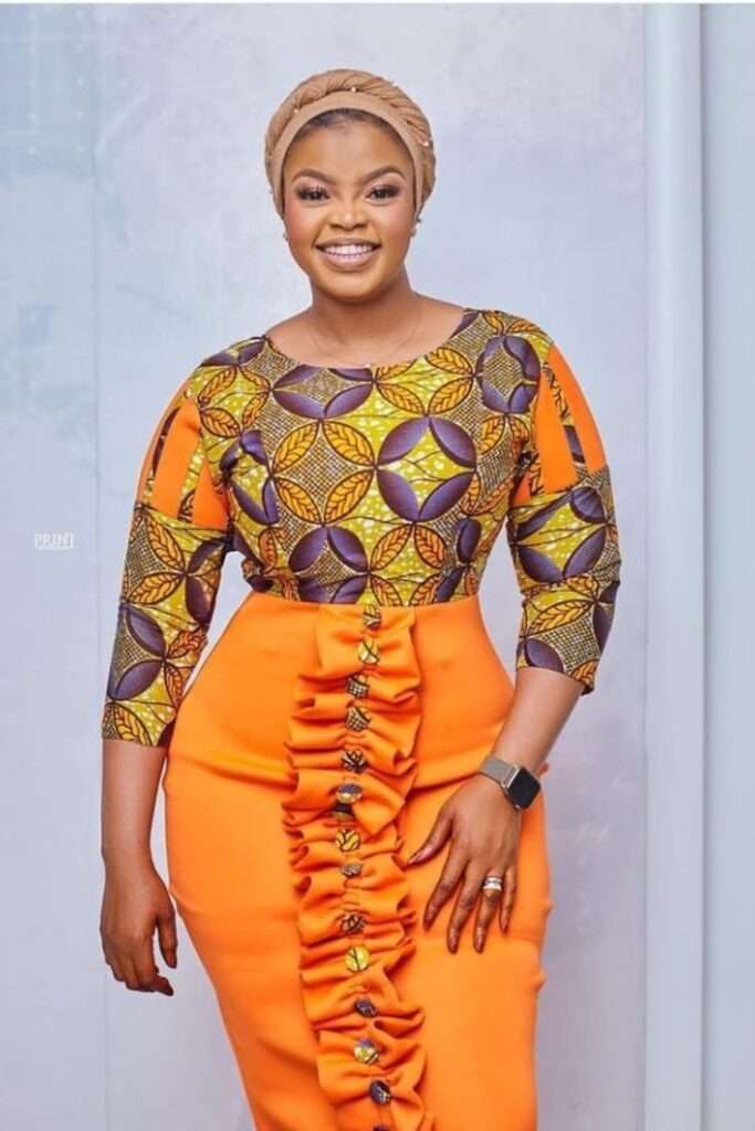 Latest Ankara Plain and Pattern Styles for Ladies
