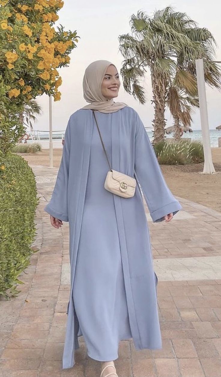 Decent Abaya Styles for Muslim Ladies