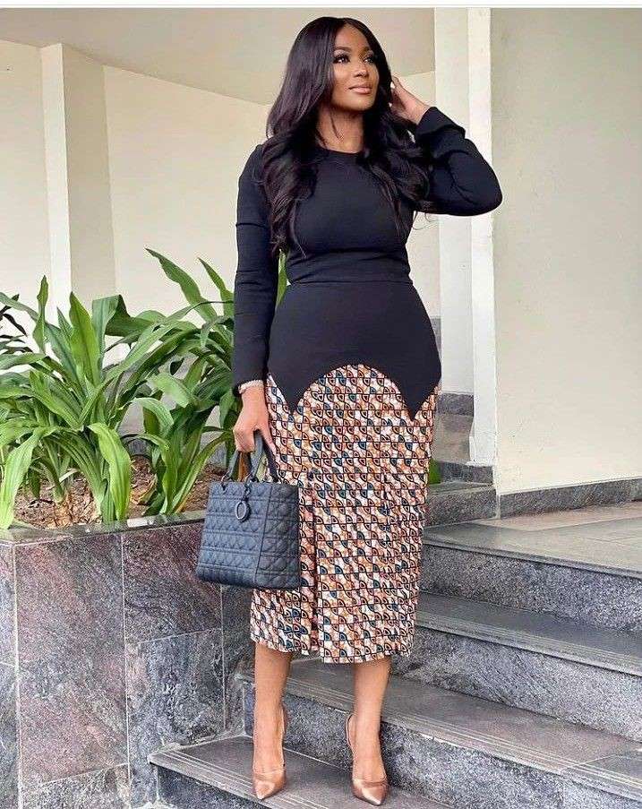 Latest Ankara Plain and Pattern Styles for Ladies