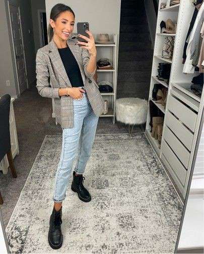 How to Wear Combat Boots With Jeans: 5 Best Ways to Style Combat Boots With Jeans