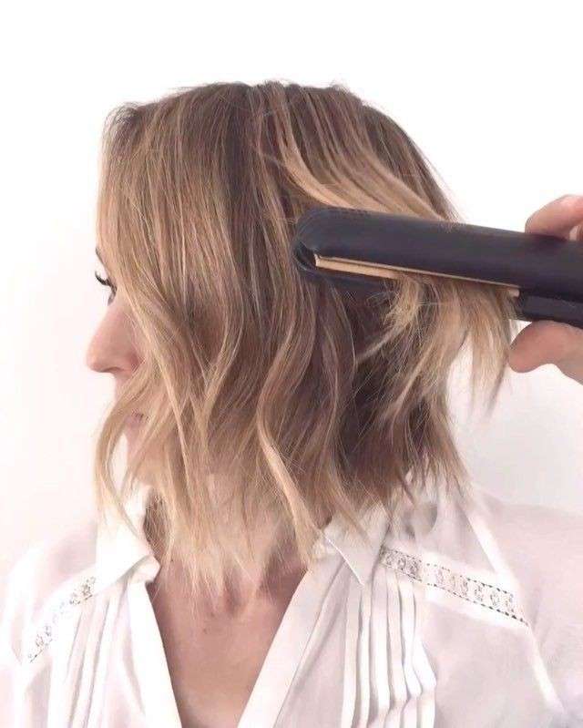 How to Curl Hair With a Straightener in 2022 (made easy)