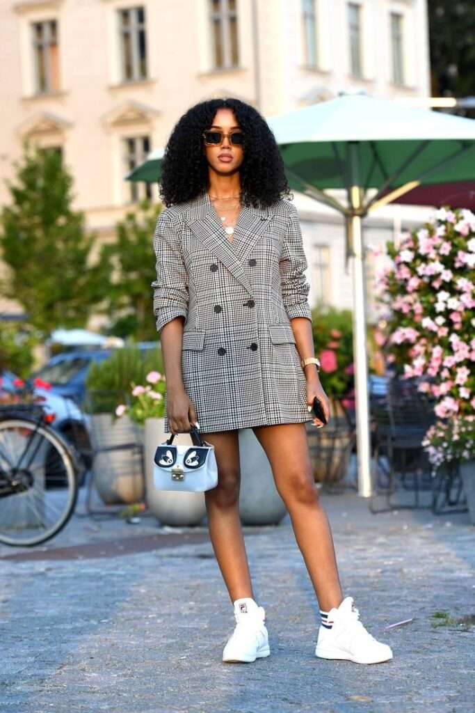 8 Best Shoes To Wear With Suits For Ladies