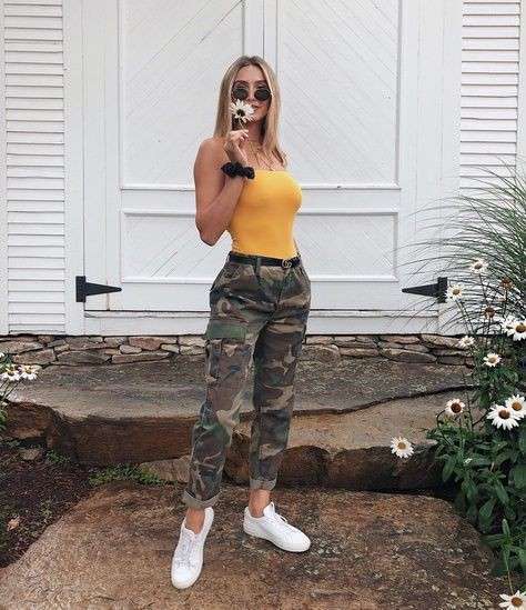 What To Wear With Camo Pants