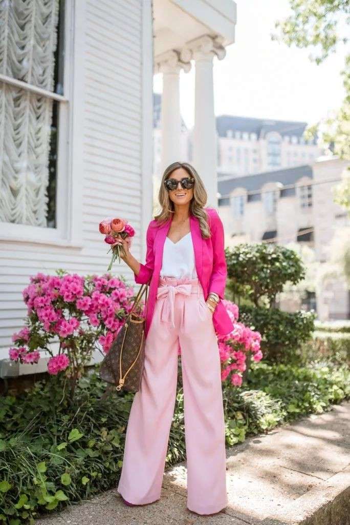 20 Outfits with Pink Pants  Styling Tips For 2023