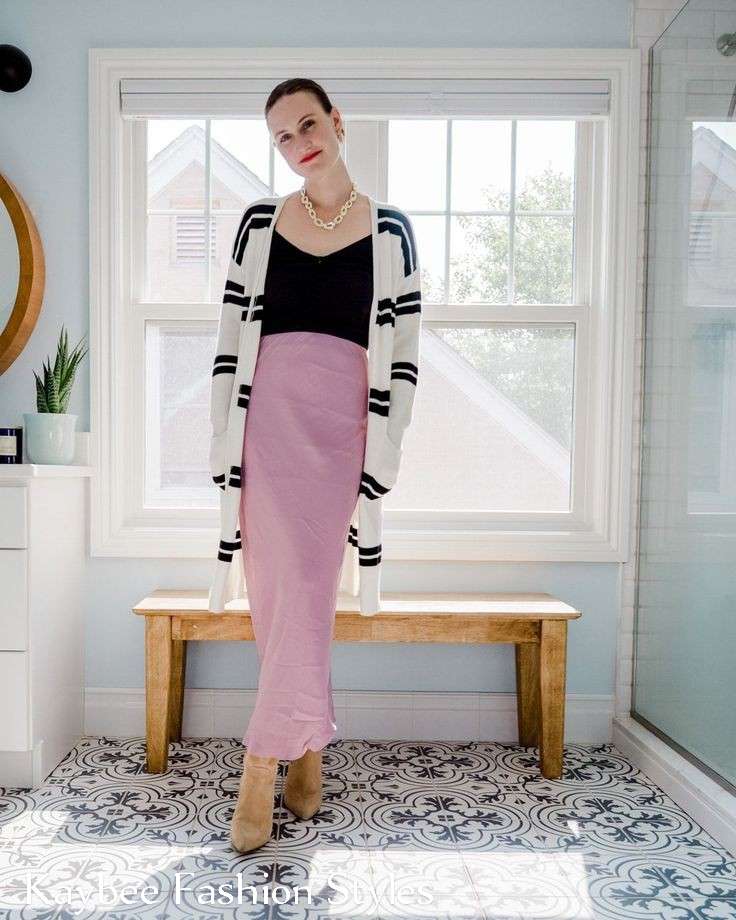 How To Wear a Long Cardigan in Fall