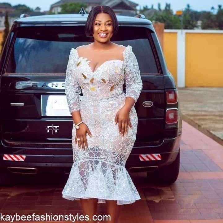 Short White Lace Gown Styles