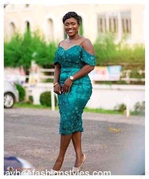 Cord lace short gown styles hot sale