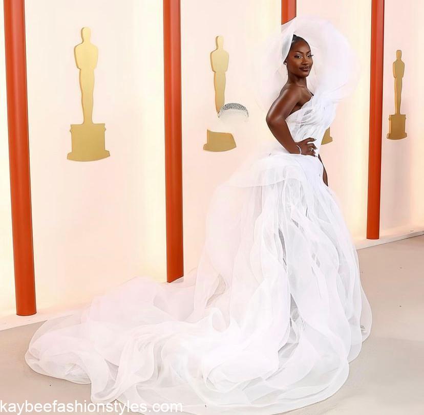 Why is Tems Dress to the 2023 Oscars a talk online?