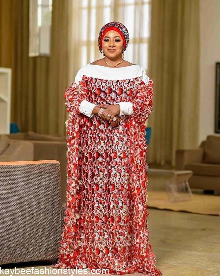 Latest Matured Lace Gown Styles for Mothers 