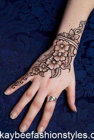 20 Simple Henna Designs in Nigeria