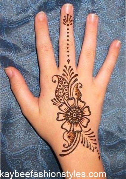 20 Simple Henna Designs in Nigeria