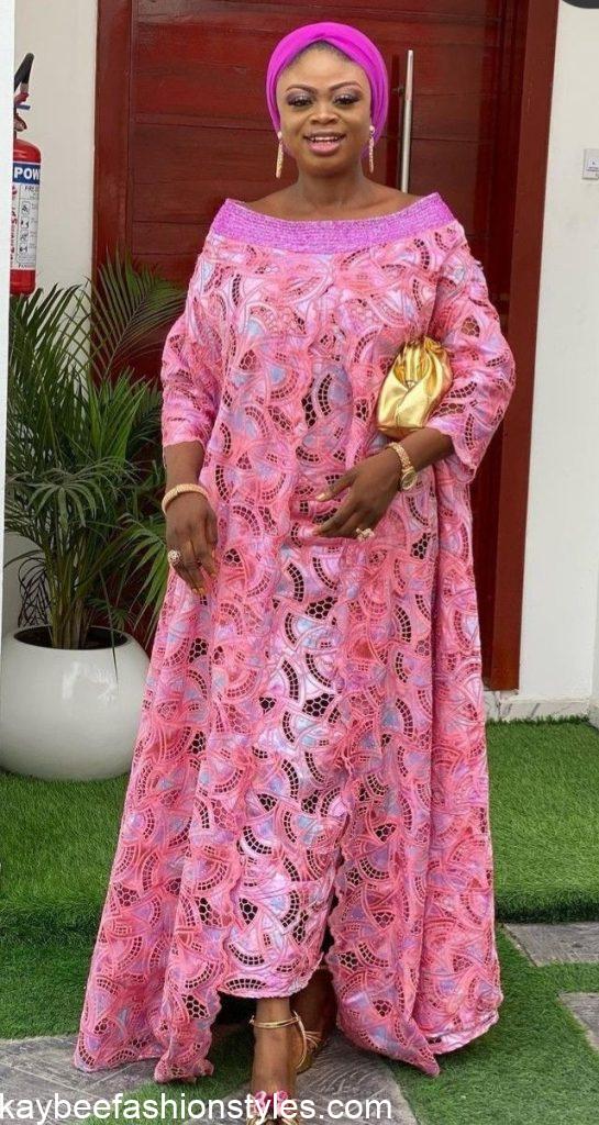 Latest Matured Lace Gown Styles for Mothers 