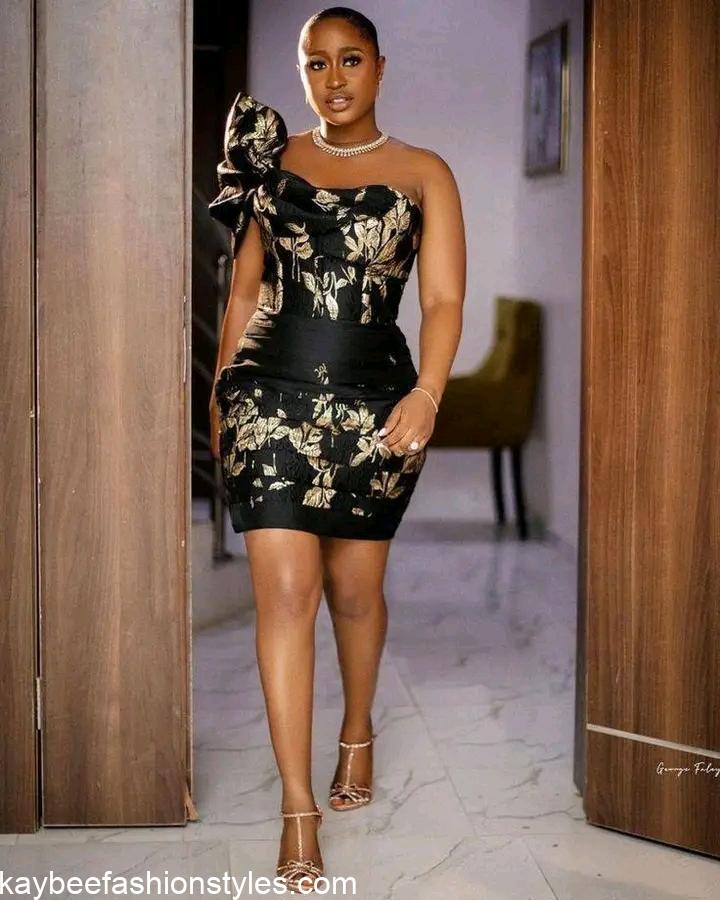 Best Nigerian Dinner Gown Styles for Ladies in 2023 - Kaybee Fashion Styles