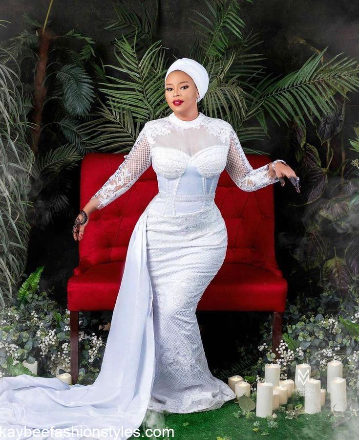 Best Short White Lace Gown Styles in 2022 and 2023 - Kaybee Fashion Styles