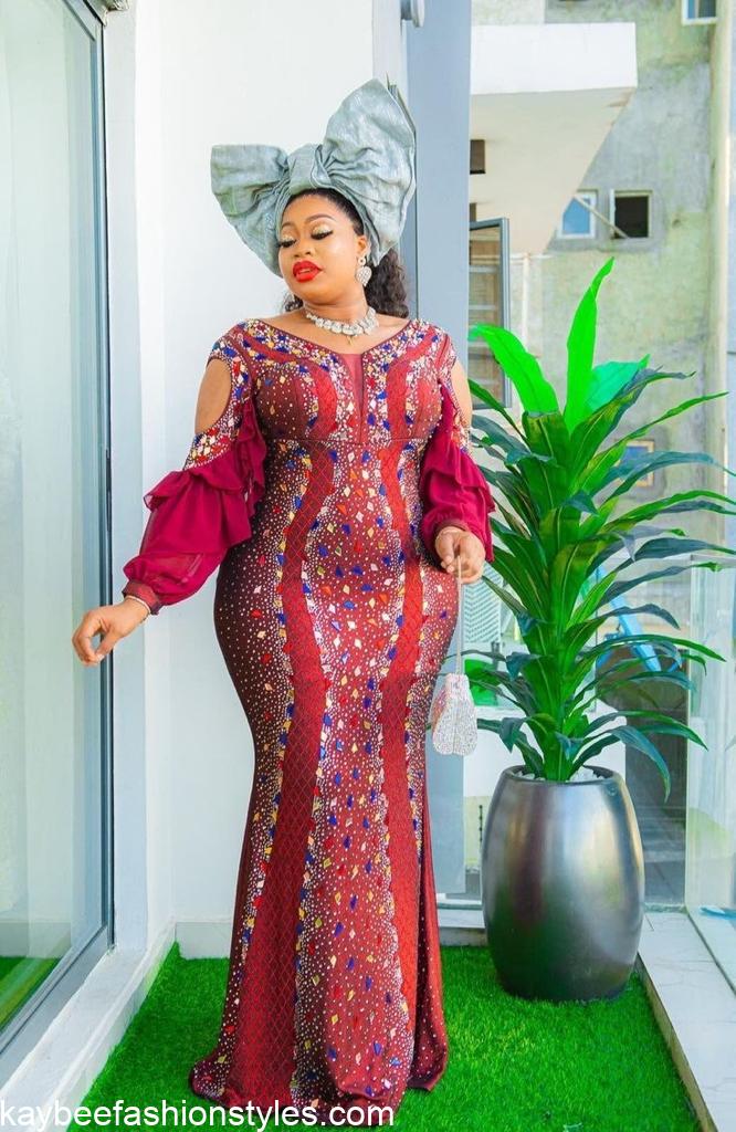 Matured Lace Styles for Christmas