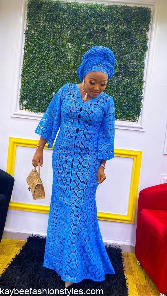 Matured Lace Styles for Christmas