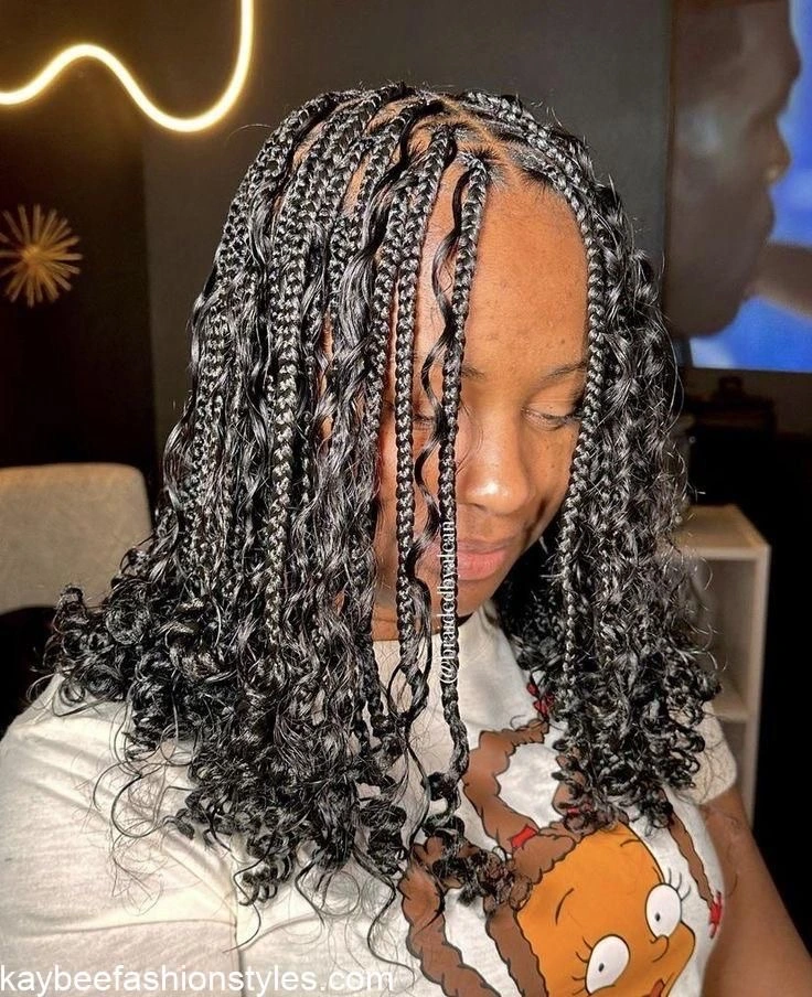 Short Hairstyles With Attachment For Ladies