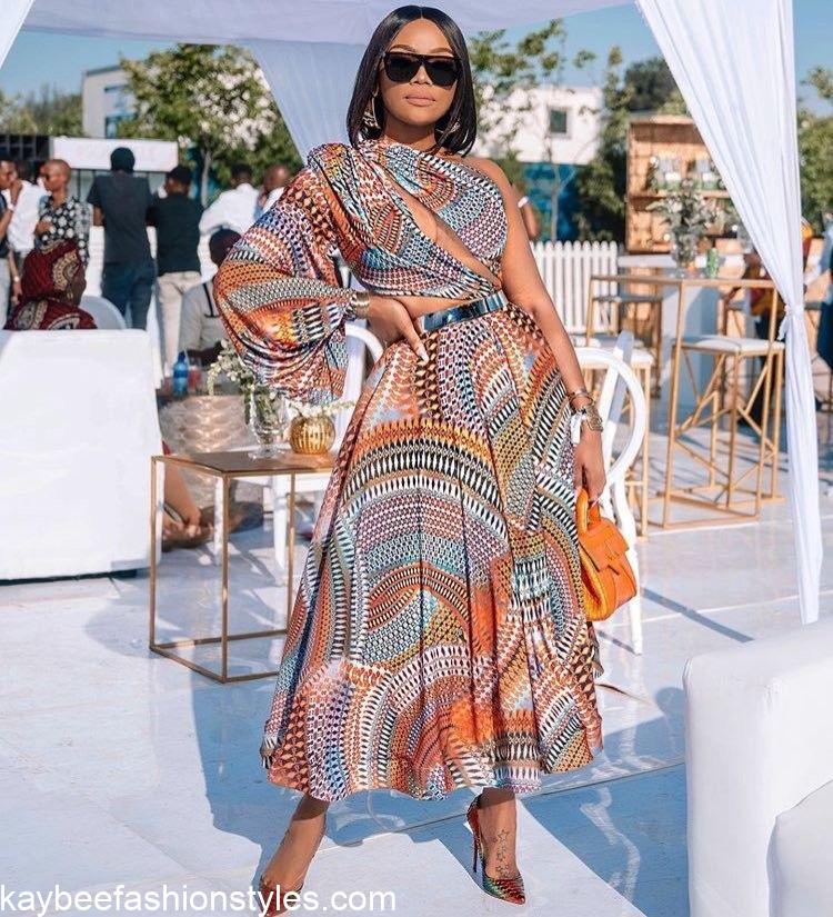 Vintage Gown Styles for Ladies