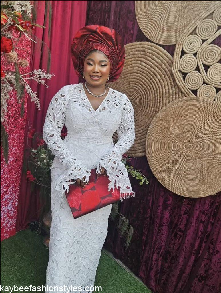 Latest White Lace Asoebi Styles
